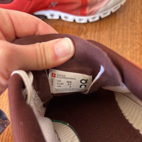 On Cloud Running Shoes Sneakers Women’s Size 6 White Orange - Picture 10 of 11